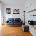 Xenia Apartments - Cozy Apartment Near Porta Romana
